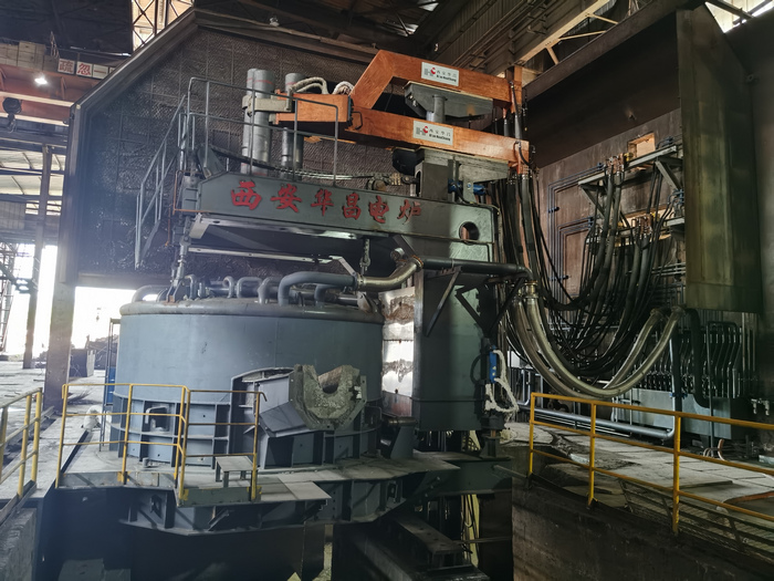 热烈祝贺！西安华昌电炉在四川眉县承建EAF-10吨电弧炉&LF-20吨钢包精炼炉成功点火开炉